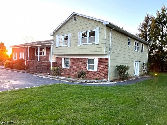 2nd image of 26 Lorraine Dr