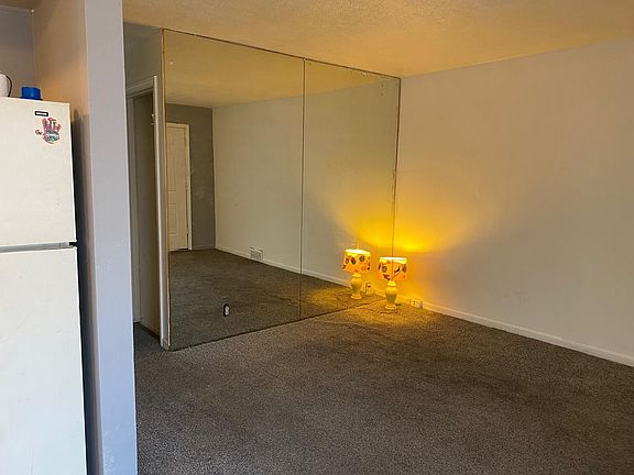 3rd image of 2150 Stieber St