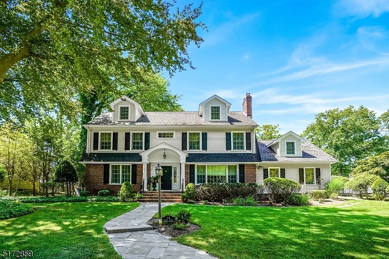 84 St, Harrington Park, NJ 07640 Zillow