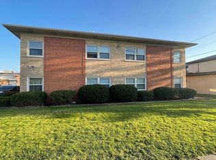 6627 W Lloyd Dr, Worth, IL 60482