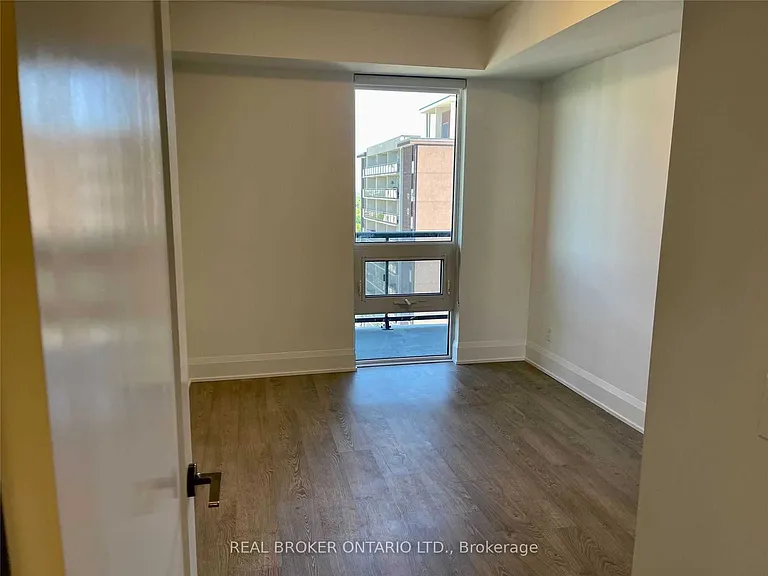 101 Erskine Ave #1801 — Photo 8