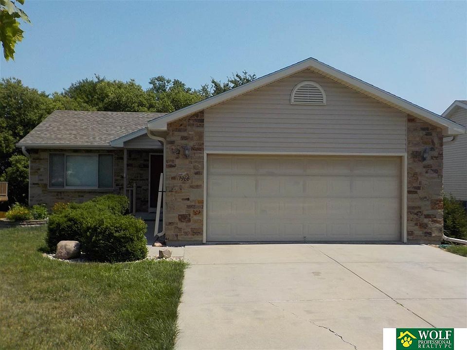 1966 SW 33rd St, Lincoln, NE 68522 MLS 22121377 Zillow