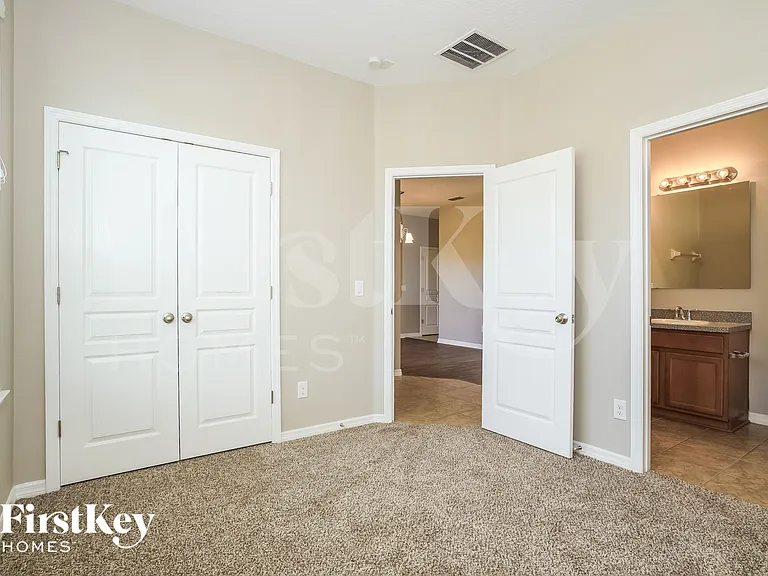 3086 Pointe Place Ave — Photo 9