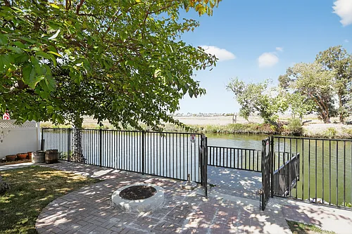 4790 Discovery Point Photo 1