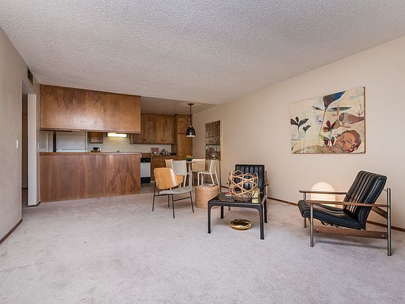 2nd image of 1458 Hudson St APT 110