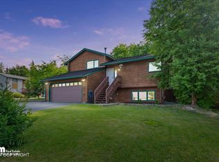 8973 W Parkview Terrace Loop, Eagle River, AK 99577