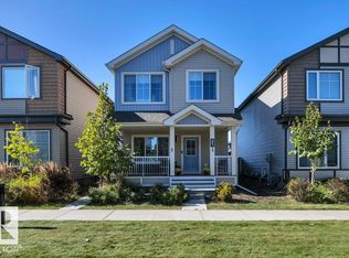 1819 26a St NW, Edmonton, AB T6T2H8