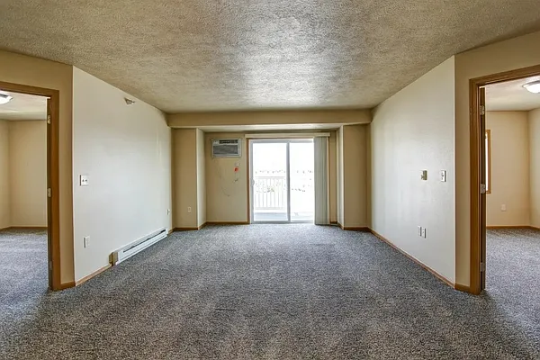 Meadow Ridge Apartments — Photo 12