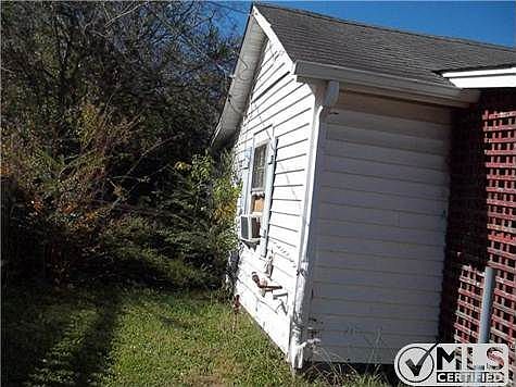 5th image of 128 Central Ave