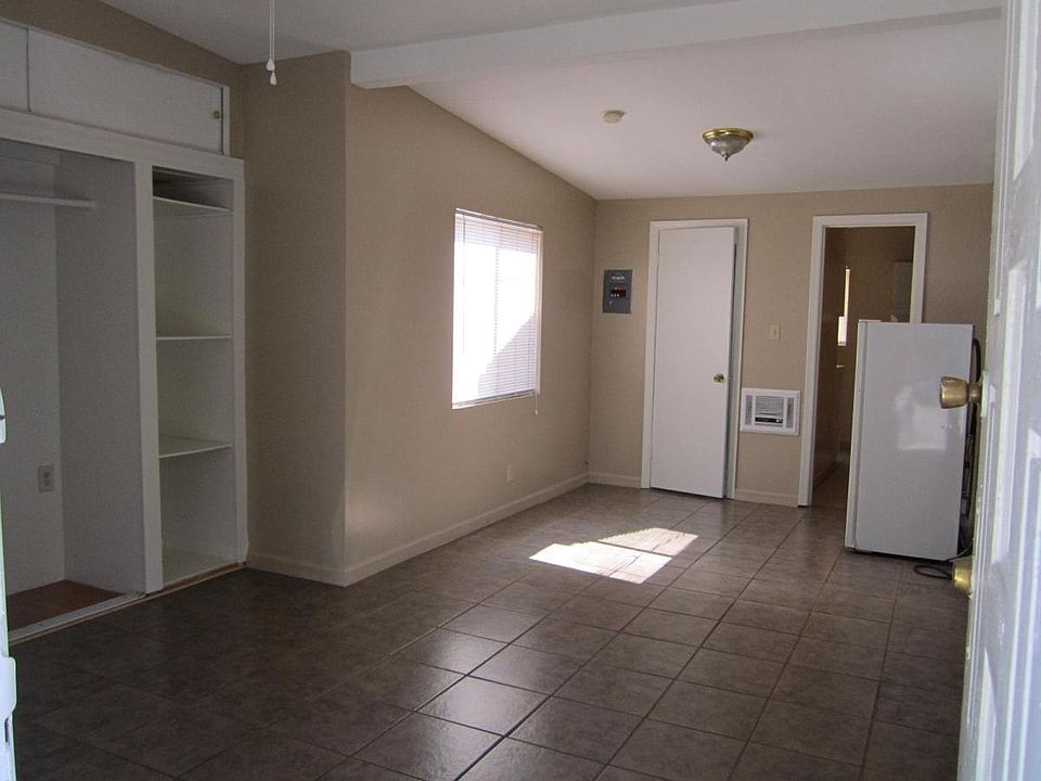 2nd image of 1113 Euclid Ave
