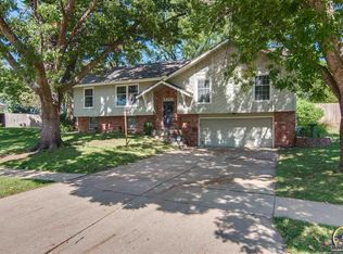 3408 SW Briarwood Ln, Topeka, KS 66611