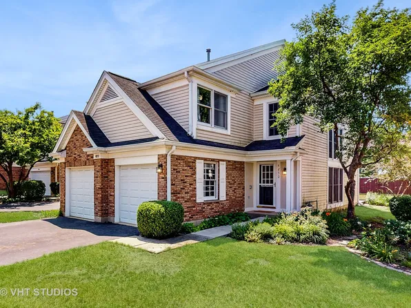4850 Prestwick Pl, Hoffman Estates, IL 60010