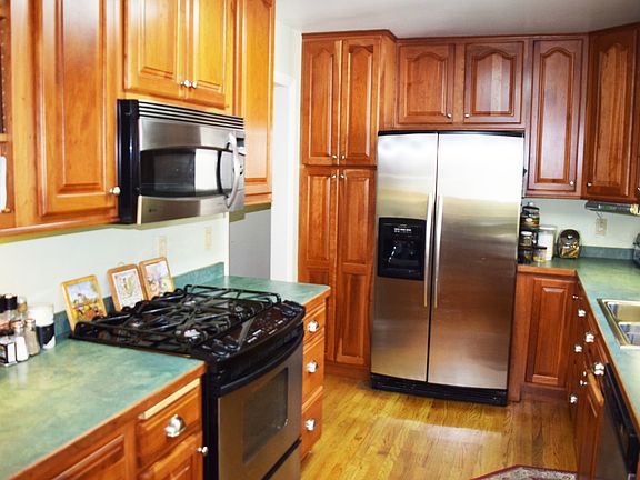 5th image of 3312 Barbara Ln