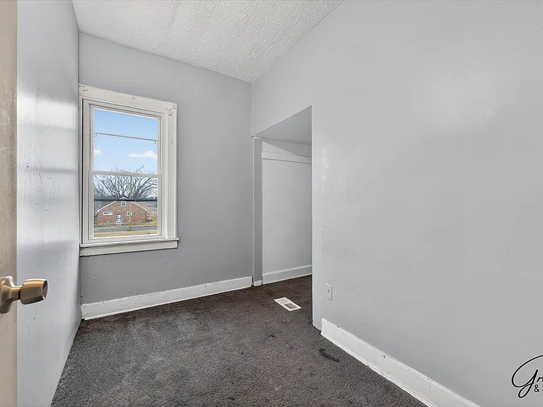12875 Steel St — Photo 24