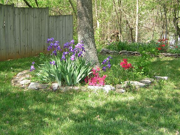 3rd image of 1831 Turfland Dr