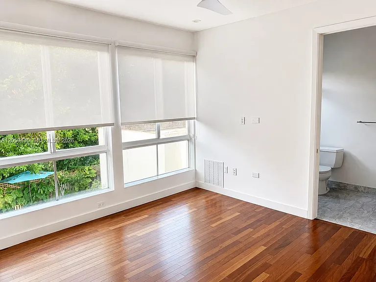 2954 Whitehead St — Photo 17
