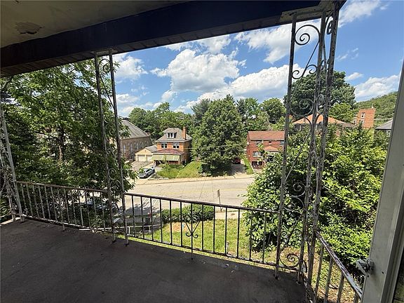 2nd image of 236 Johnston Ave