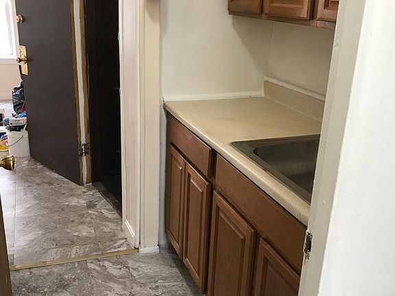 5th image of 96 De Pasquale Ave APT 4