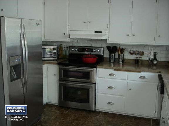 3rd image of 1018 Kenwood Ct