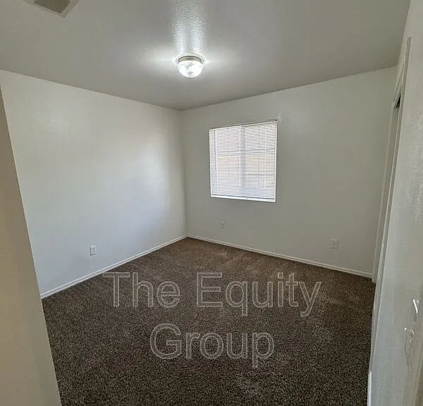 4203 W Walnut Ave #C — Photo 8