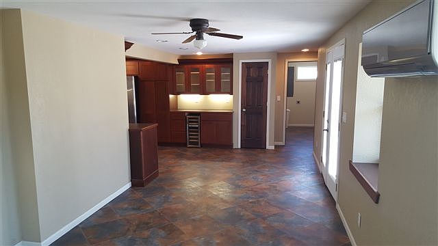 1st image of 126 Lakeside Dr