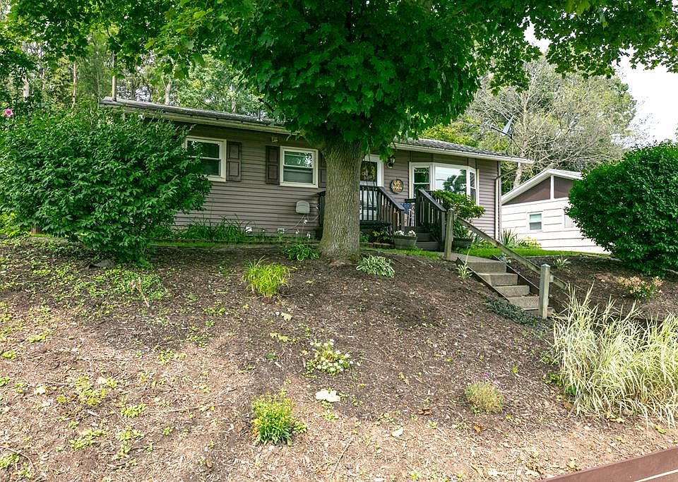 1st image of 124 Matthew Cir