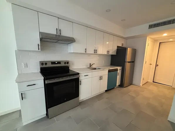 346 West 53rd Street image 1 of 7