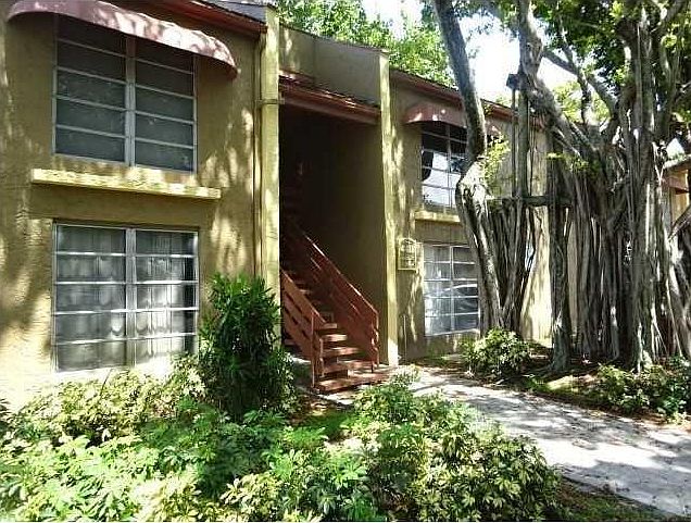 1st image of 4411 Treehouse Ln #G