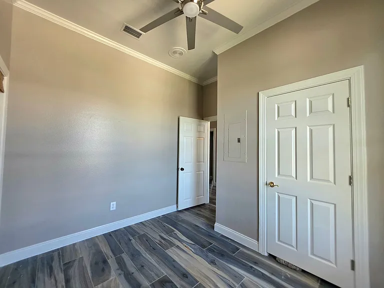 26858 Martinique Dr — Photo 28