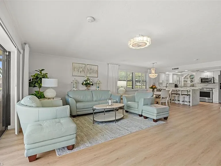 1400 Blue Point Ave #104 — Photo 31