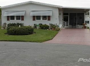 415 Clubhouse Ln, Auburndale, FL 33823