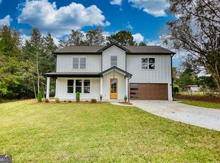 155 Skyland Dr E, Locust Grove, GA 30248