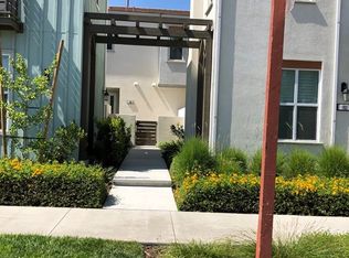 180 Paramount, Irvine, CA 92618