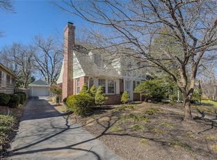 6838 Locust St, Kansas City, MO 64131