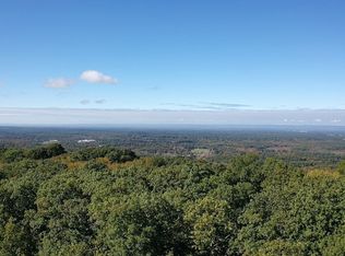 576-576V Ridge Rd, Wilbraham, MA 01095