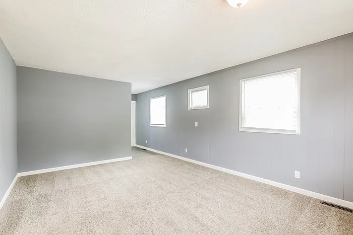 3 bed, 2.0 bath, 1016 sqft, $1,445 — Photo 3