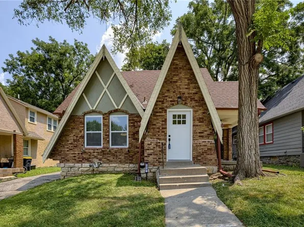 7319 Tracy Ave, Kansas City, MO 64131