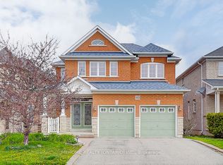 40 Westminster Cir, Barrie, ON L4M0A4