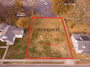 583 E Elm St, Nashville, IL 62263