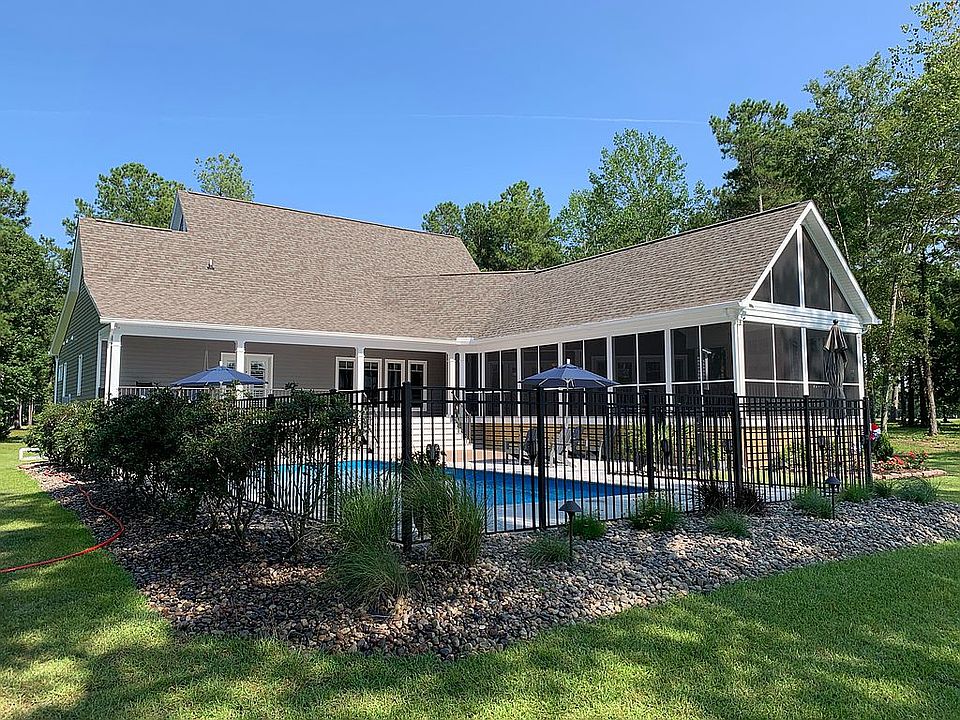 2nd image of 322 Southern Plantation Dr S