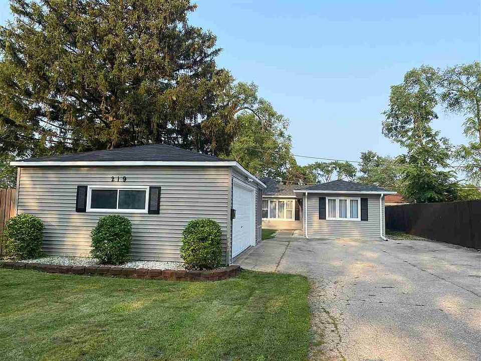 1st image of 219 Grace St