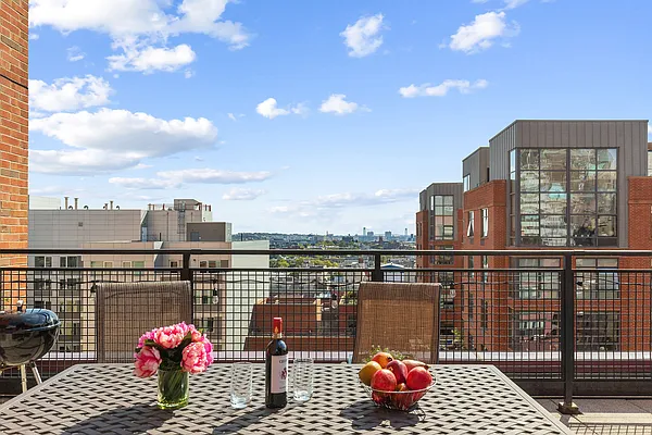 Rented by Corcoran | media 23