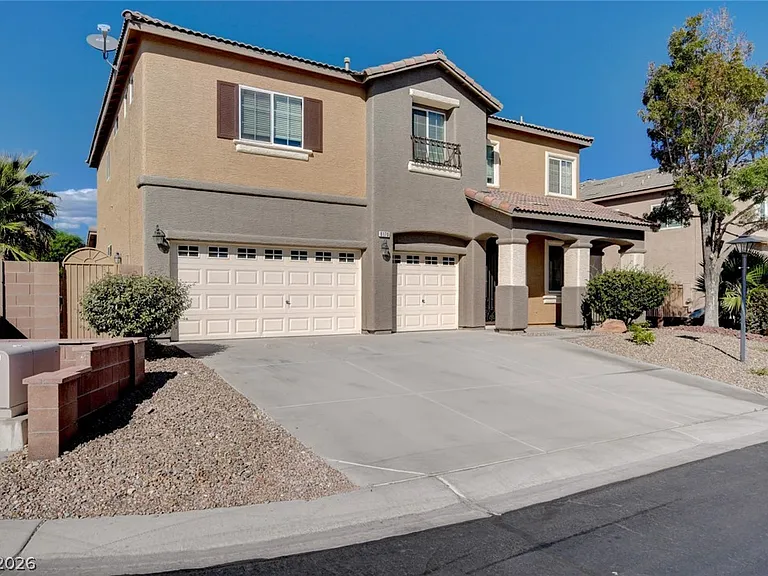 8170 Hawk Clan Ct — Photo 2