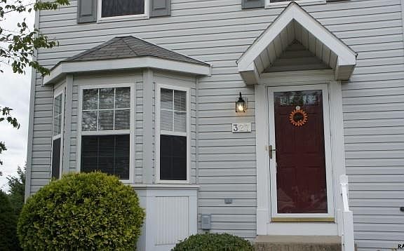 2nd image of 327 Cherry St
