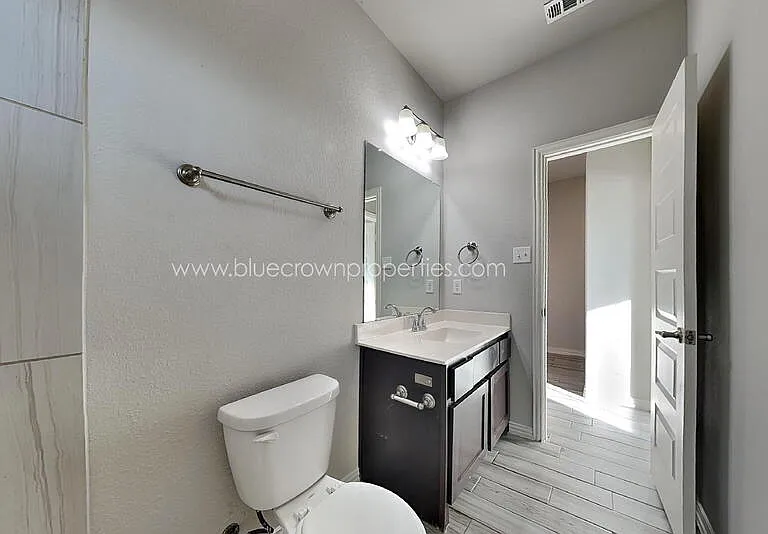 273 Cisco Trl — Photo 16