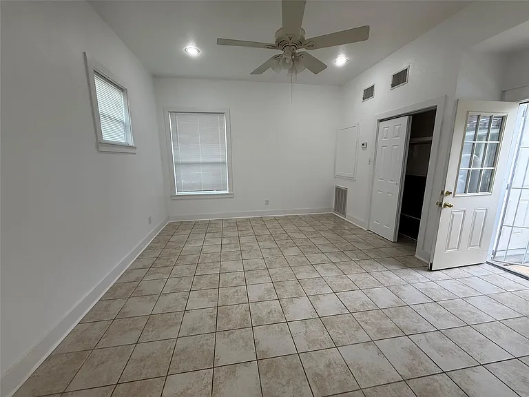 5201 Leeland St #B — Photo 6