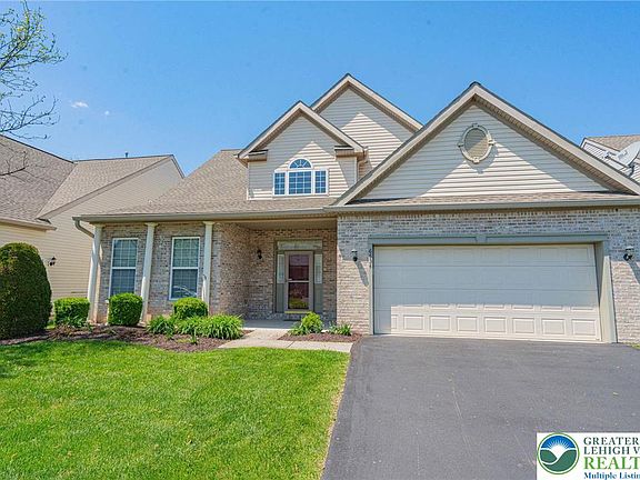 2nd image of 6634 Blue Heather Ct