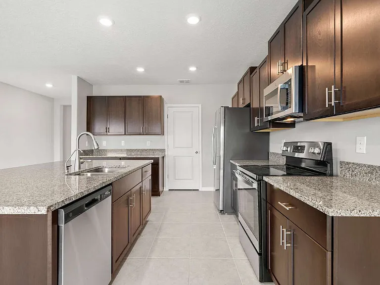 16649 Carlton Pond St — Photo 4