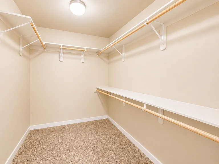 1515 W Cactus St — Photo 6