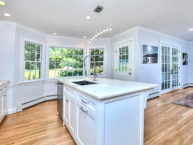 20 Joann Cir — Photo 8